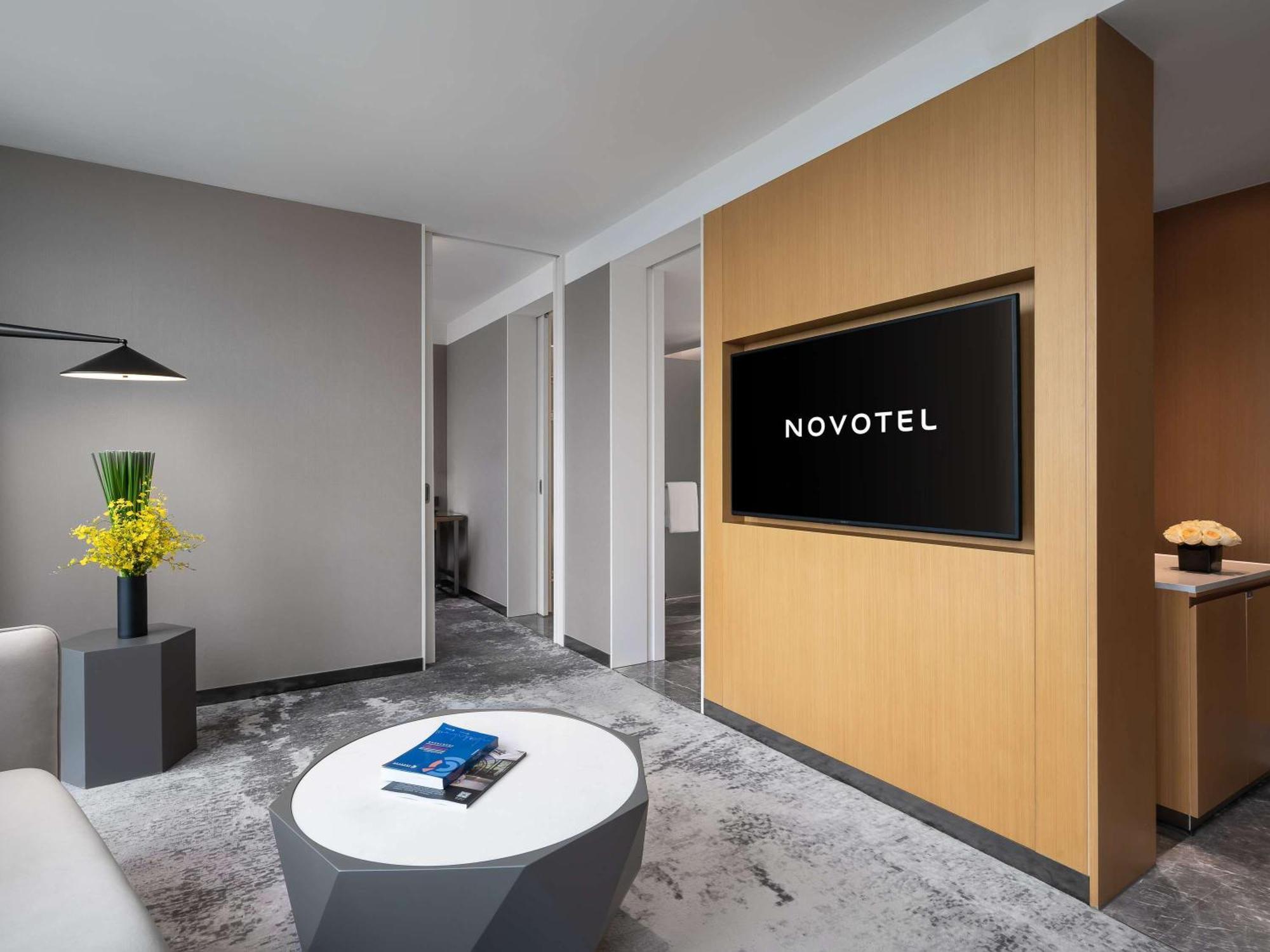 Novotel Guangzhou Baiyun Airport - Canton Fair Free Shuttle Bus & Official Registration Agency Exteriér fotografie